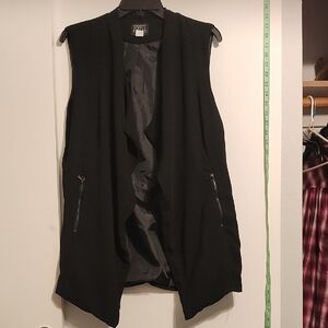 Black Sleeveless Women's Jacket